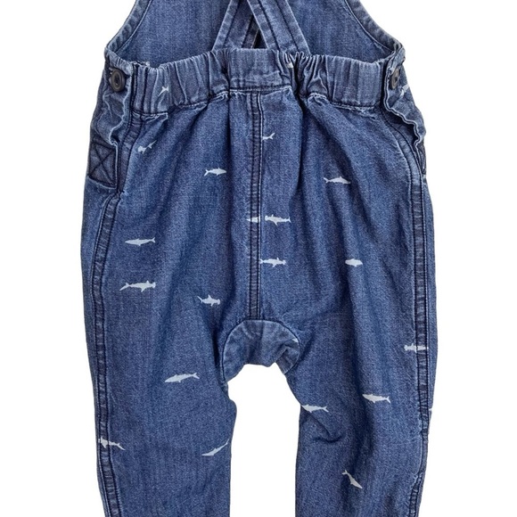 Tea Collection 100% Cotton Shark Print Denim Overalls Snap Closure Size 9-12 Mo - Picture 5 of 16